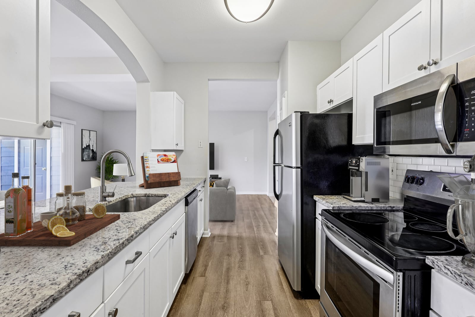 Somerset-at-Deerfield-Apartments-kitchen2